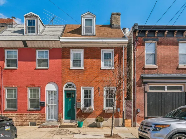 1247 E Palmer St, Philadelphia, PA 19125