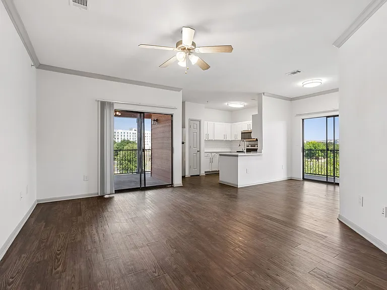 401 Teravista — Photo 13