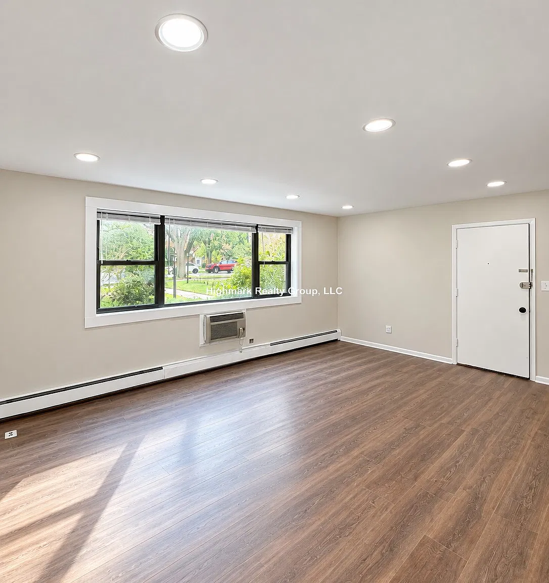9016 Lamon Ave — Photo 2