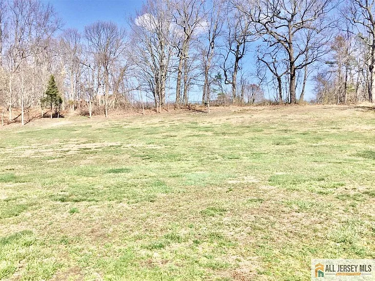 682 Darlington Dr — Photo 23