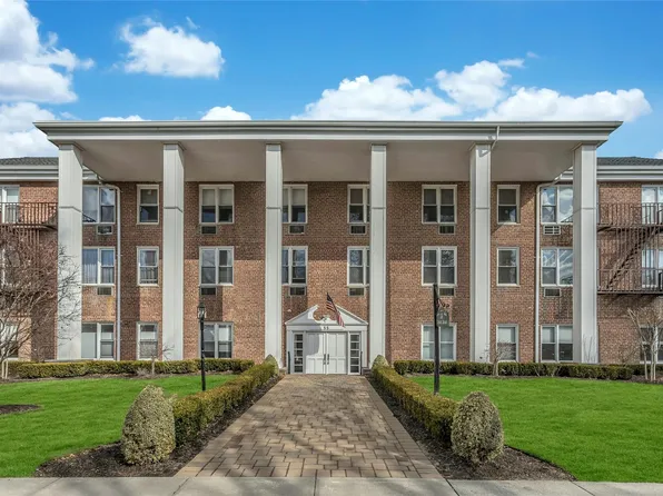 55 Lenox #1N, Rockville Centre, NY 11570