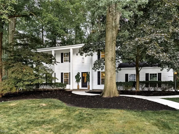 696 Chalfonte Pl NE, Warren, OH 44484