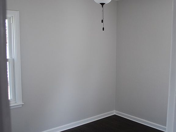 5th image of 22 Spruce St