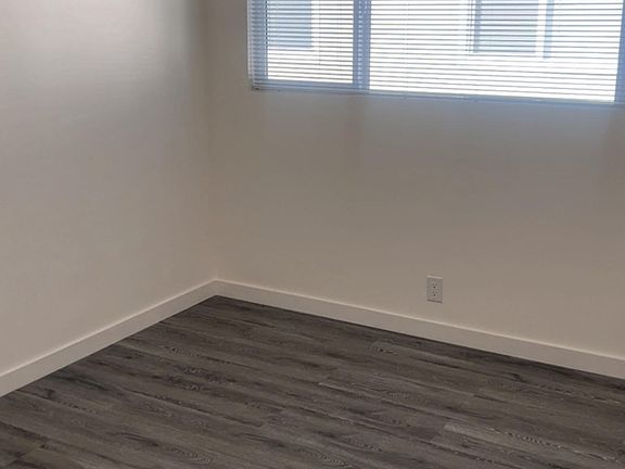 5th image of 12041 Peach St #2C