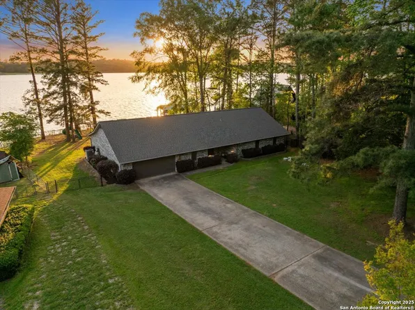 931 County Road 753, Nacogdoches, TX 75964