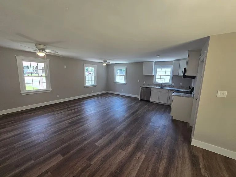 2426 Liverman Dr — Photo 6