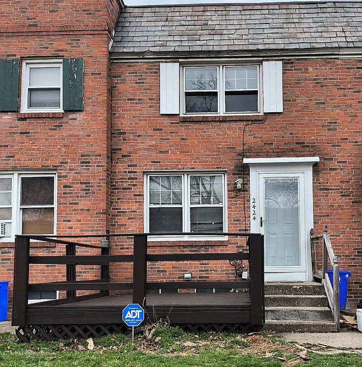 1st image of 2424 Kensington St