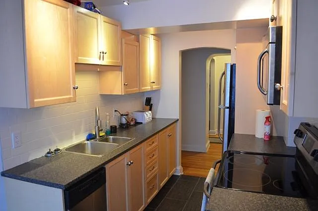350 Chapel St #4 — Photo 11