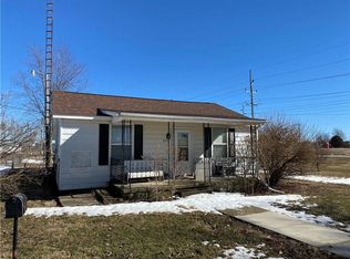 512 N 1st Division St, Mattoon, IL 61938