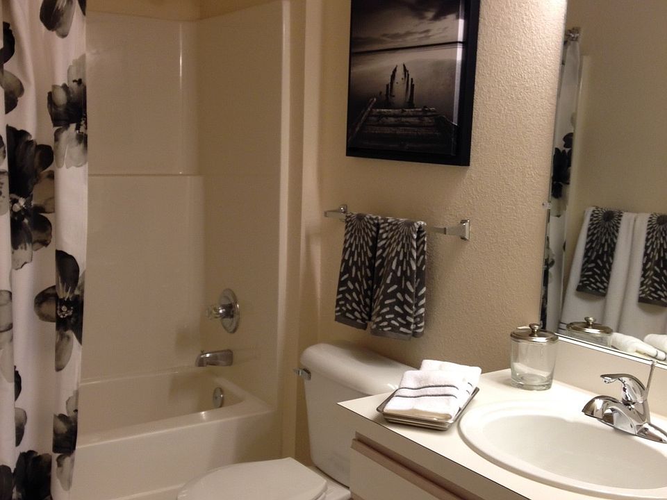 15885 Goddard Rd Southgate MI Zillow