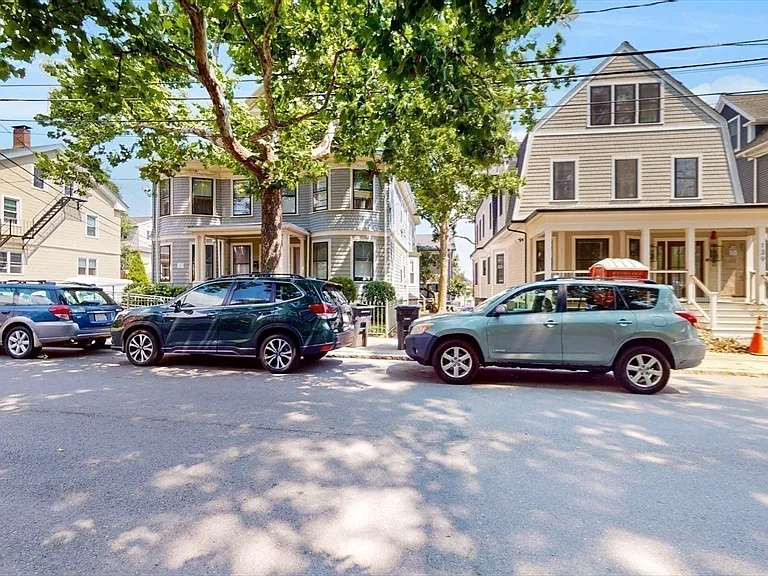 139 Sycamore St #B — Photo 22