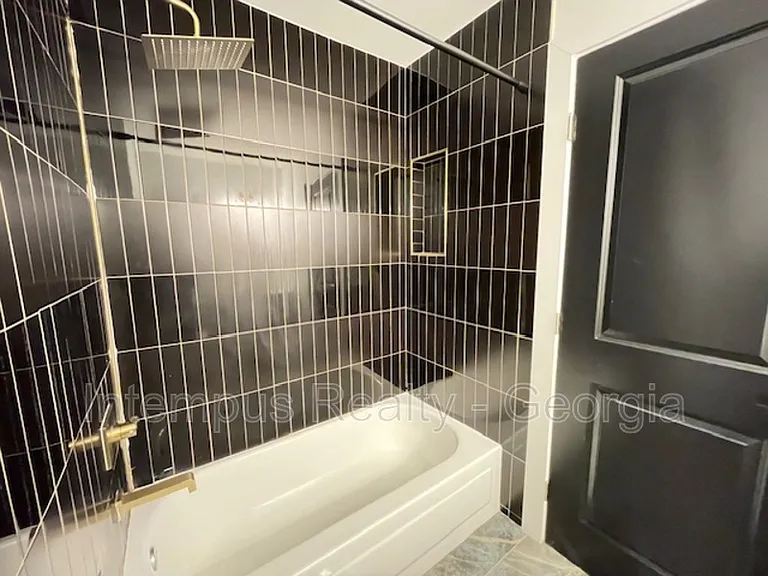 2867 Joyce Ave — Photo 25