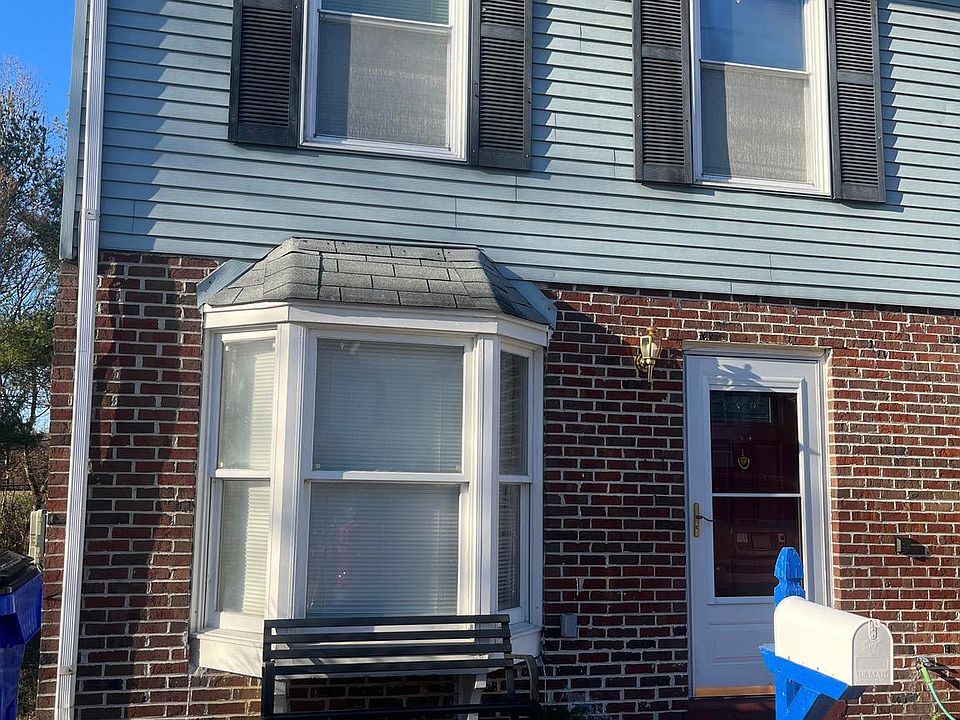 1st image of 309 Thayer Ct