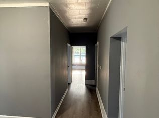 215 Jefferson St, Aurora, IL 60505