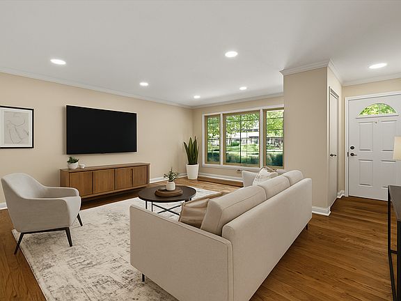4th image of 805 Maryknoll Dr