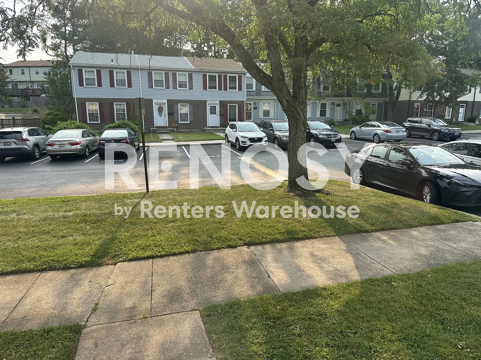 Tastefully updated 3BR 2BA Townhouse in Nottingham — Photo 3