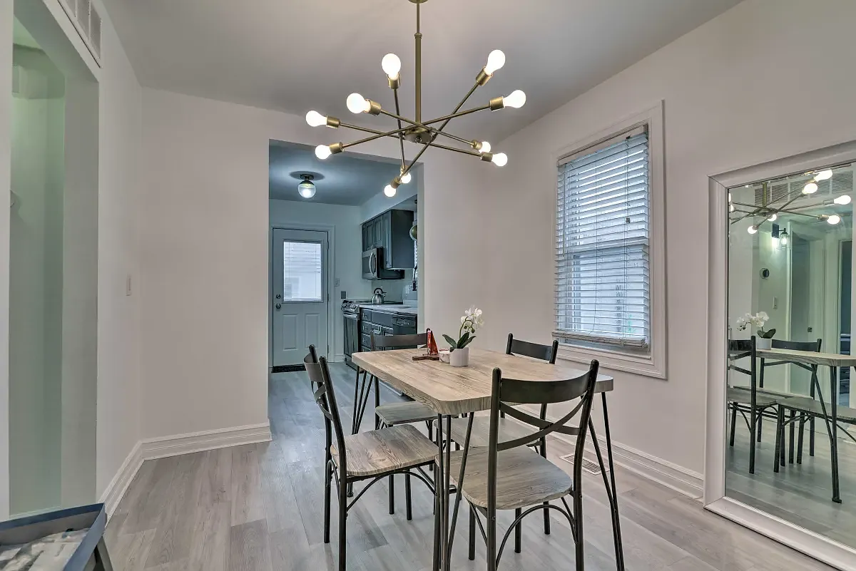 807 E Forteen Mile Rd — Photo 3