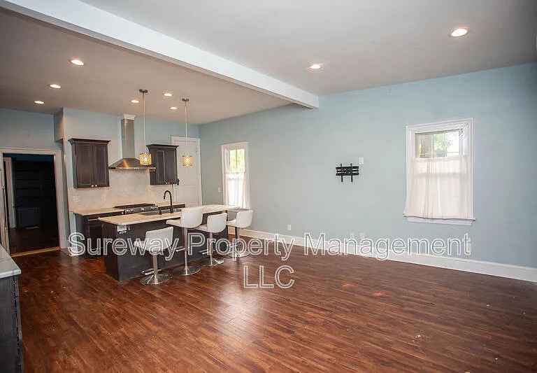 16 Union St — Photo 9