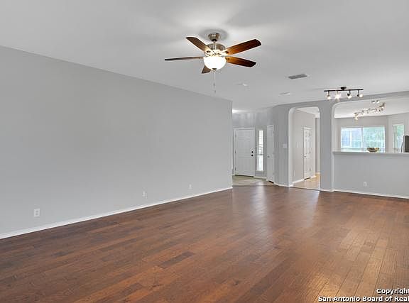 5th image of 4827 Osborn Glade