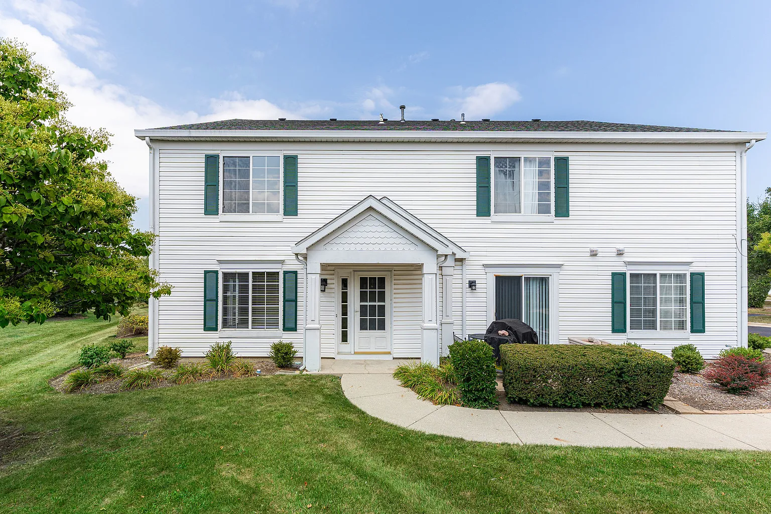 684 Fieldcrest Dr Unit A photo 1