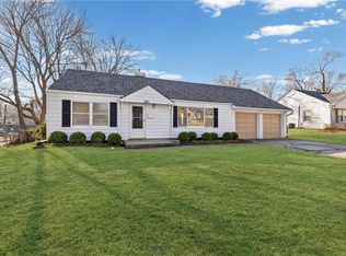 7611 High Dr, Prairie Village, KS 66208