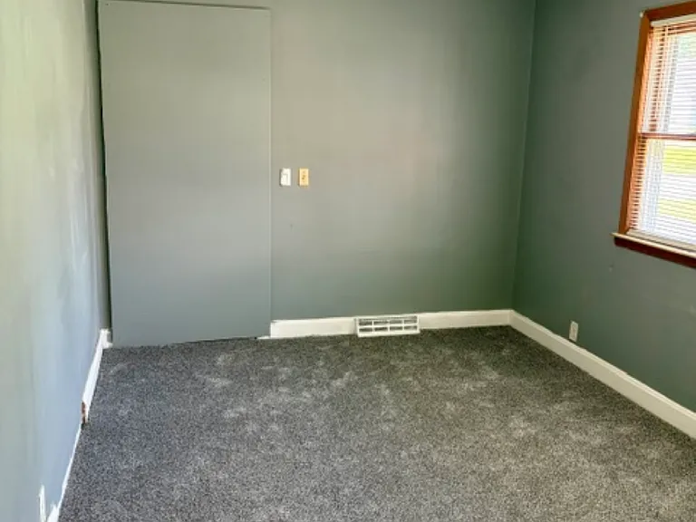 526 Collingwood Ave — Photo 10