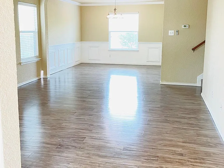 10203 Mill Path — Photo 2