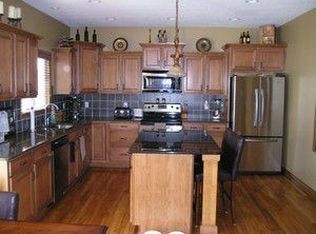 15110 Buena Vista Dr, Clive, IA 50325