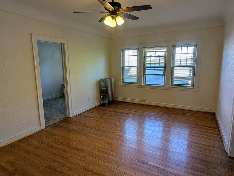 3214 Berkshire Rd — Photo 18