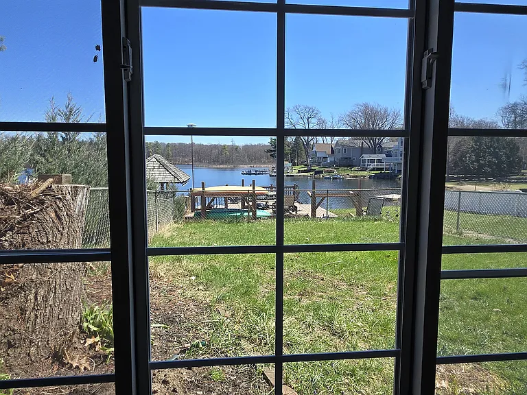 1349 Beach Dr — Photo 28