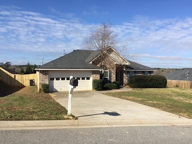 1st image of 702 Oakwood Ct