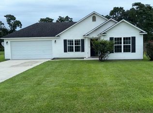 20 N Moody Dr, Ray City, GA 31645