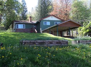 204 SW 4th St, Troutdale, OR 97060