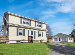 28 Cobblewood Rd, Blairstown, NJ 07825