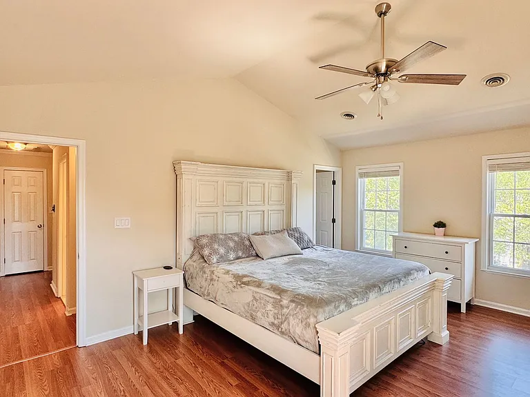 5 Averil Ct — Photo 26