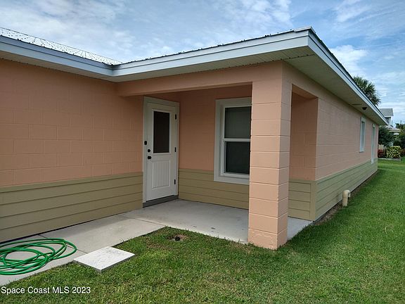 3rd image of 1851 Keewin Ave NE #1