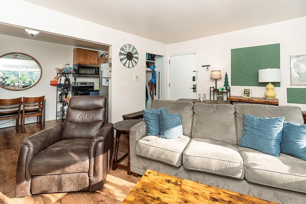 1 bed, 1.0 bath, 627 sqft, $1,250 — Photo 4