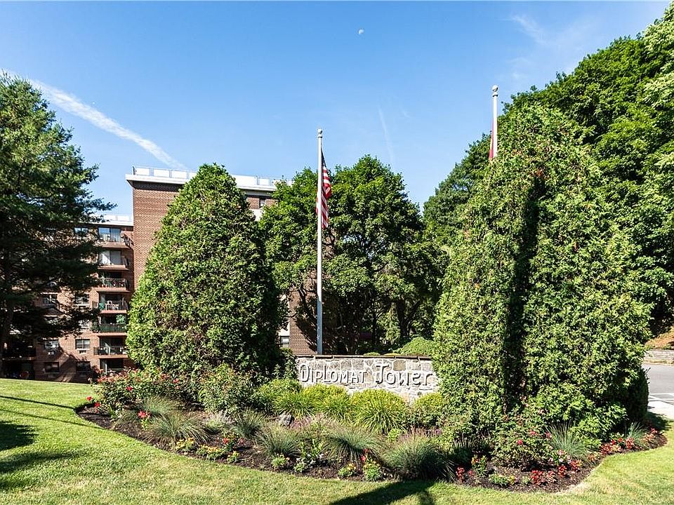 1st image of 200 Diplomat Drive #4N