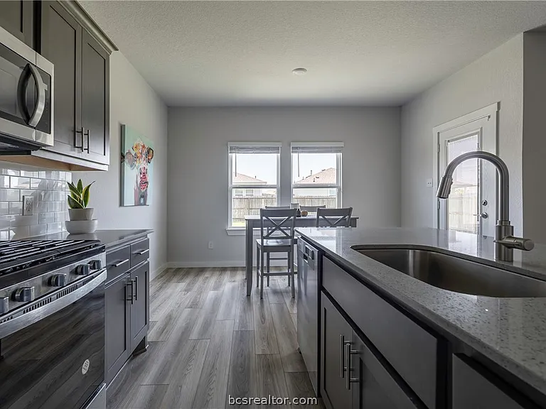 956 Lady Bird Ln — Photo 17