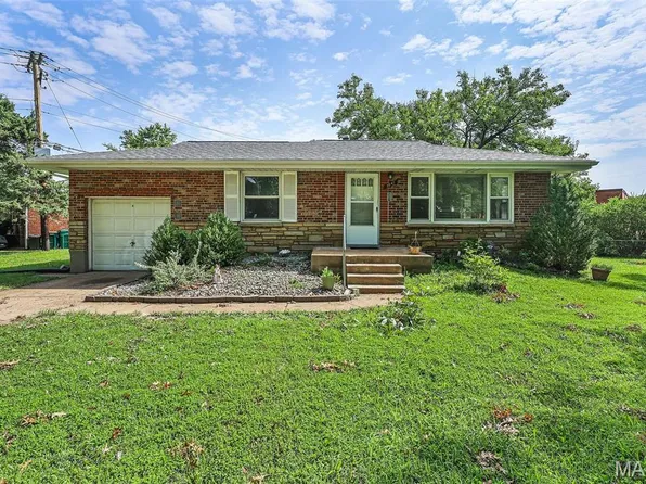 1041 Chambers Rd, Saint Louis, MO 63137