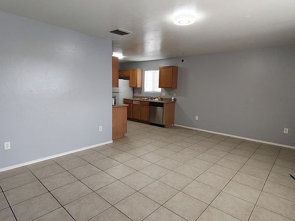 2nd image of 25 W Aviation Dr Unit 1
