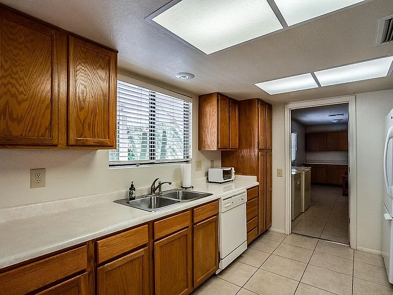 12439 W Tigerseye Dr — Photo 14