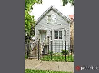 2966 W Nelson St, Chicago, IL 60618