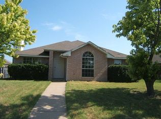 1337 Rosewood Ln, Lancaster, TX 75146