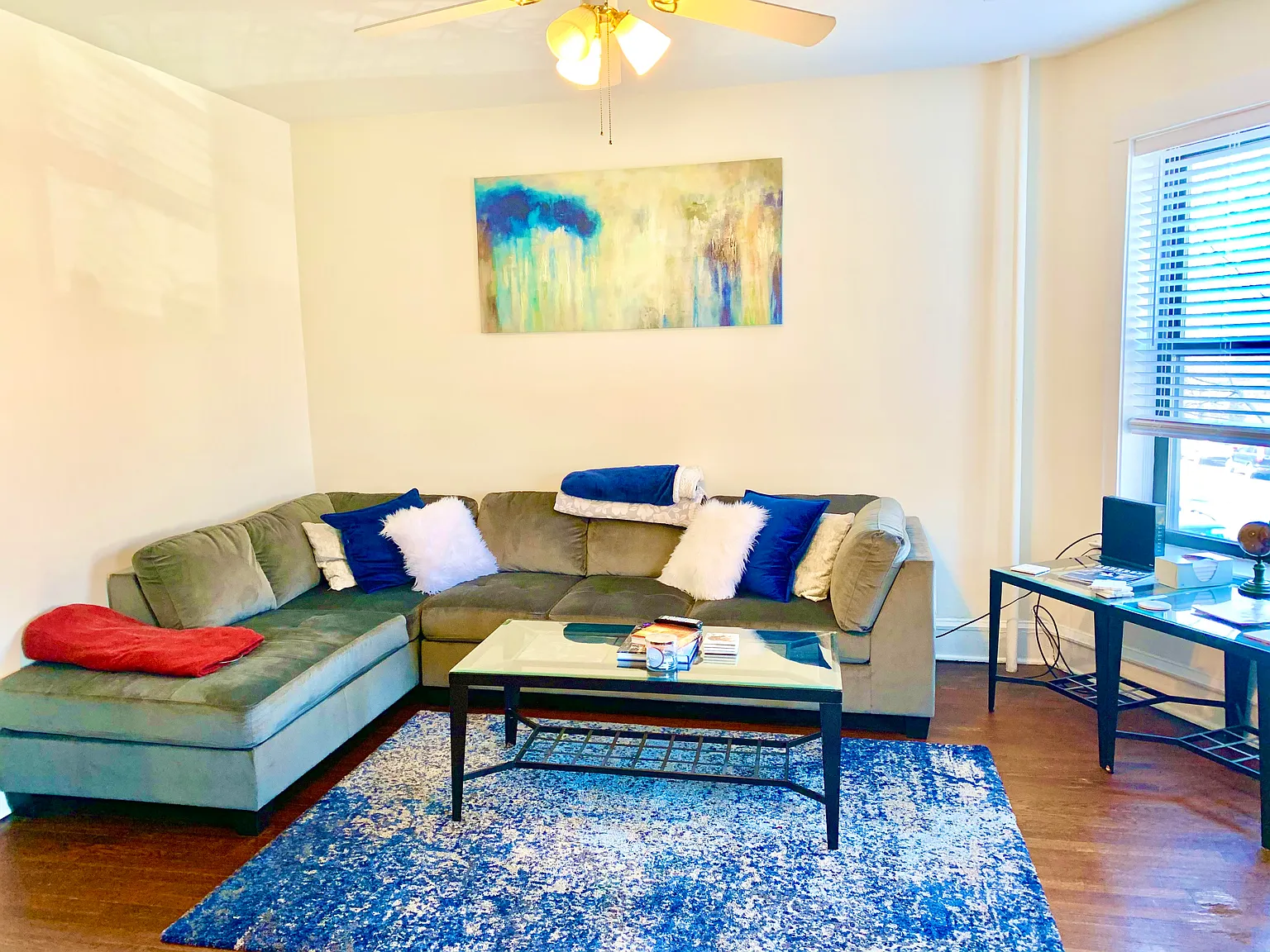 2 bed, 1400 sqft, $2,500 — Photo 2