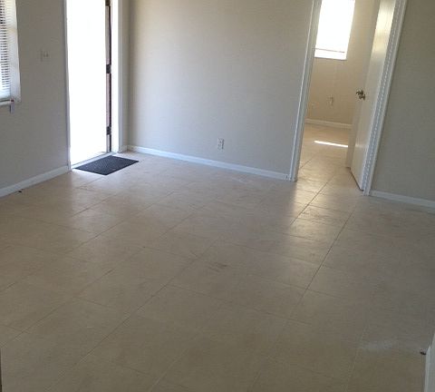 3rd image of 2091 NE 1st Ln