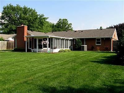 3rd image of 2108 Westlawn Dr
