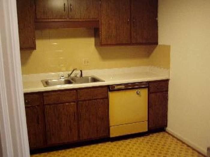 2nd image of 1424 Tunbridge Rd APT 3