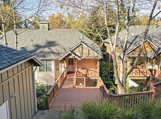 3693 Colony Oaks Dr, Eugene, OR 97405