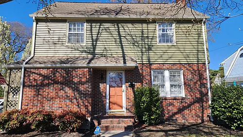 300 Russell St Photo 1 300 Russell St Photo 1